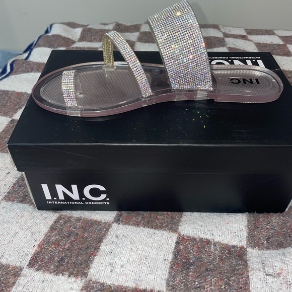Clear bling jelly sandals, size 11, made for size 10 women’s - Picture 2 of 3